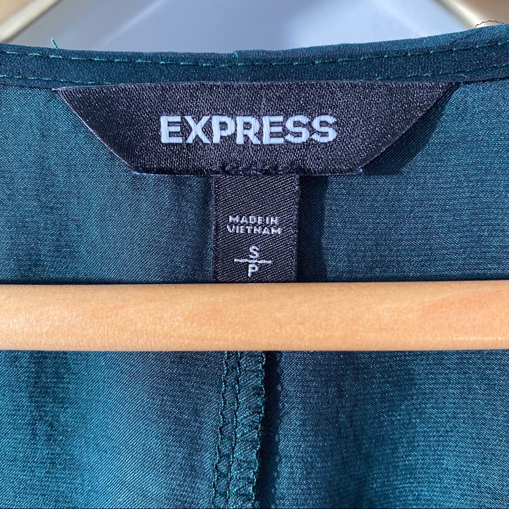 Express Ruffle Dress - Picture 4 of 4
